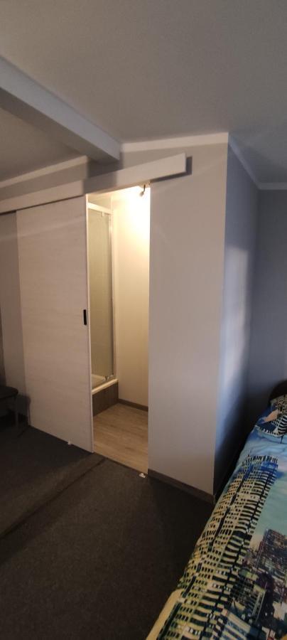 Zajazd Pod Lwem Trzebnica Exterior foto